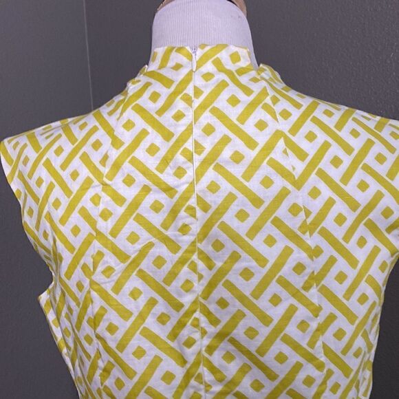 NicoLA Green Cream Geometric Pattern Square Beck Shift Dress - Picture 9 of 12